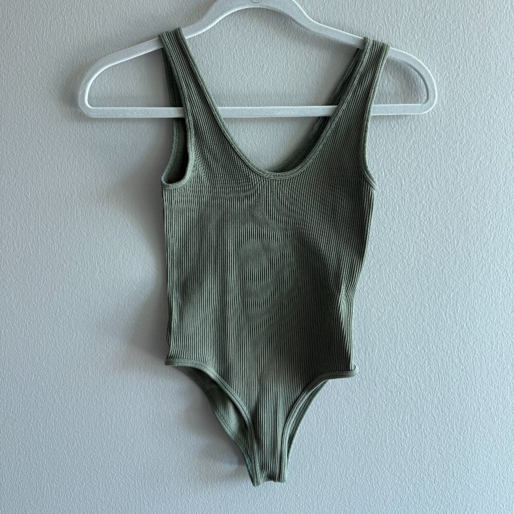 Zara Green Ribbed Bodysuit XS-S